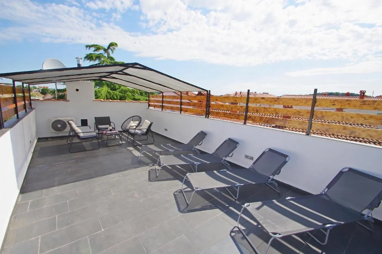 Holiday Apartment Dominik Pula 0*,  Croatia